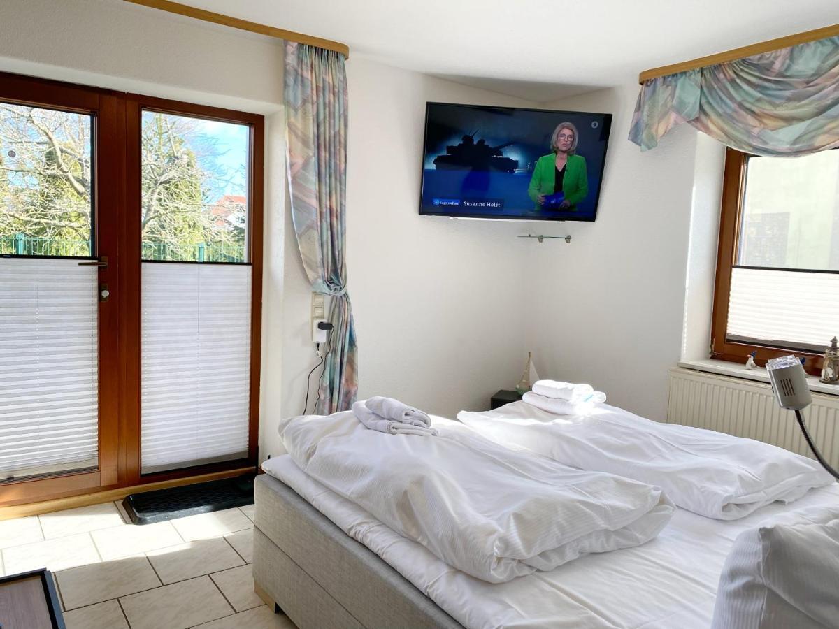 Ferienwohnungen Stadtmitte - Fewo 3 ซาสนิทซ์ ภายนอก รูปภาพ